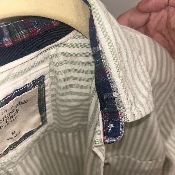 Vintage- Abercrombie and Fitch-seersucker button up - Picture 6 of 6